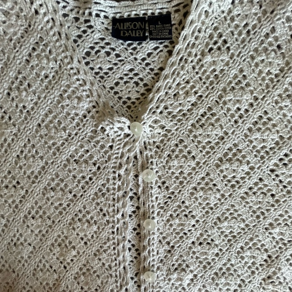 NWT Allison Daley White Cardigan Button Front Cropped‎ Sweater Size Large